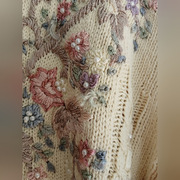 Jenny Grandmother Floral Embroidered & beaded Colorful button Up Sweater Large - Picture 7 of 12